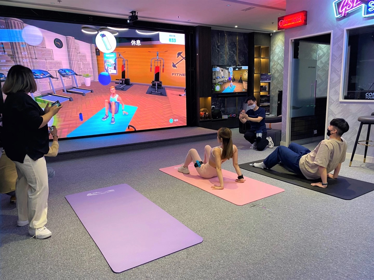 标准健身＆训练游戏《Let's Get Fit》中文版上市，专业瑜珈教练分享试玩心得